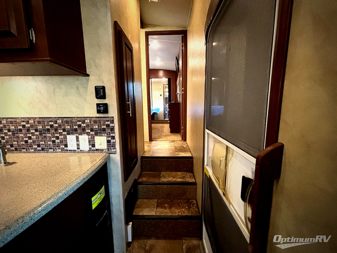 2015 Forest River Cedar Creek Silverback 29RE Photo 7