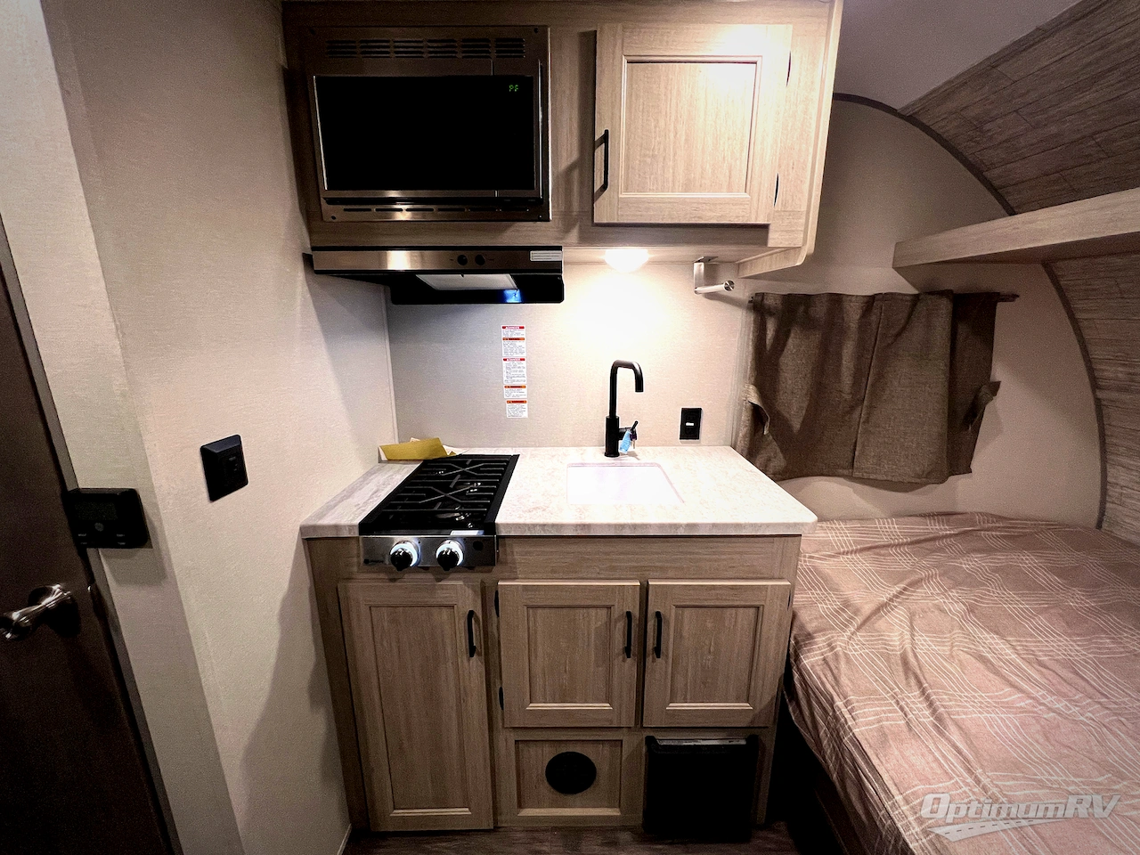 2025 Forest River Aurora Light 13RDX Photo 8