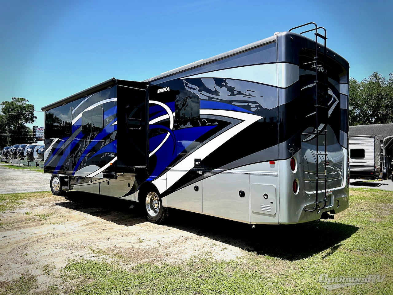 2022 Jayco Seneca Prestige 37K Photo 3