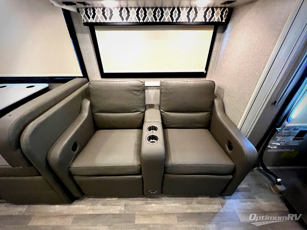 2020 Jayco Precept 34G Photo 15