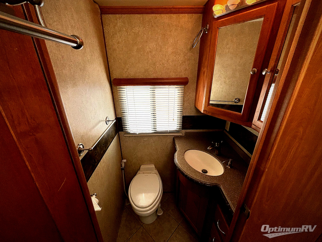 2007 Tiffin Phaeton 40QDH Photo 11