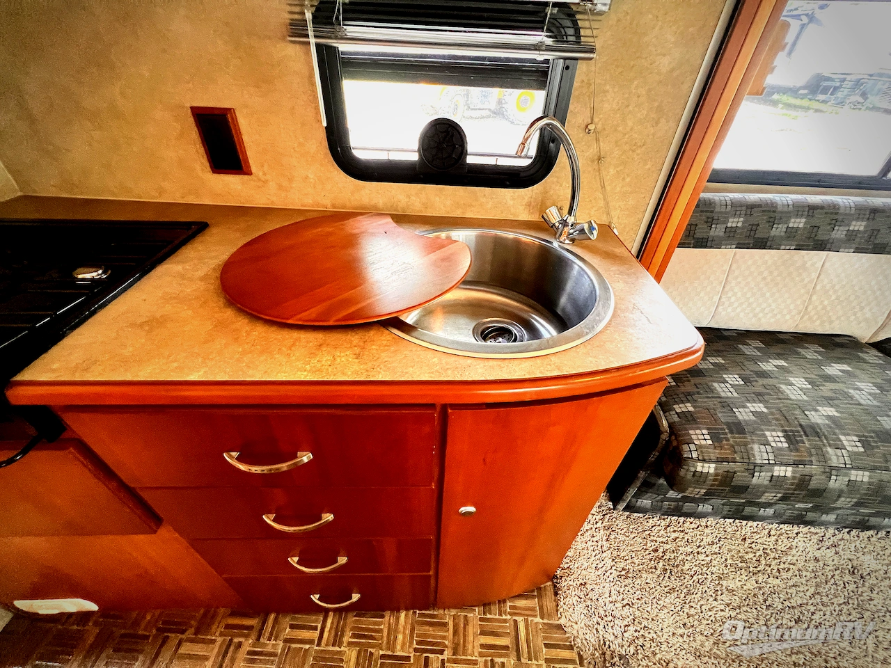 2008 Winnebago View 24H Photo 28