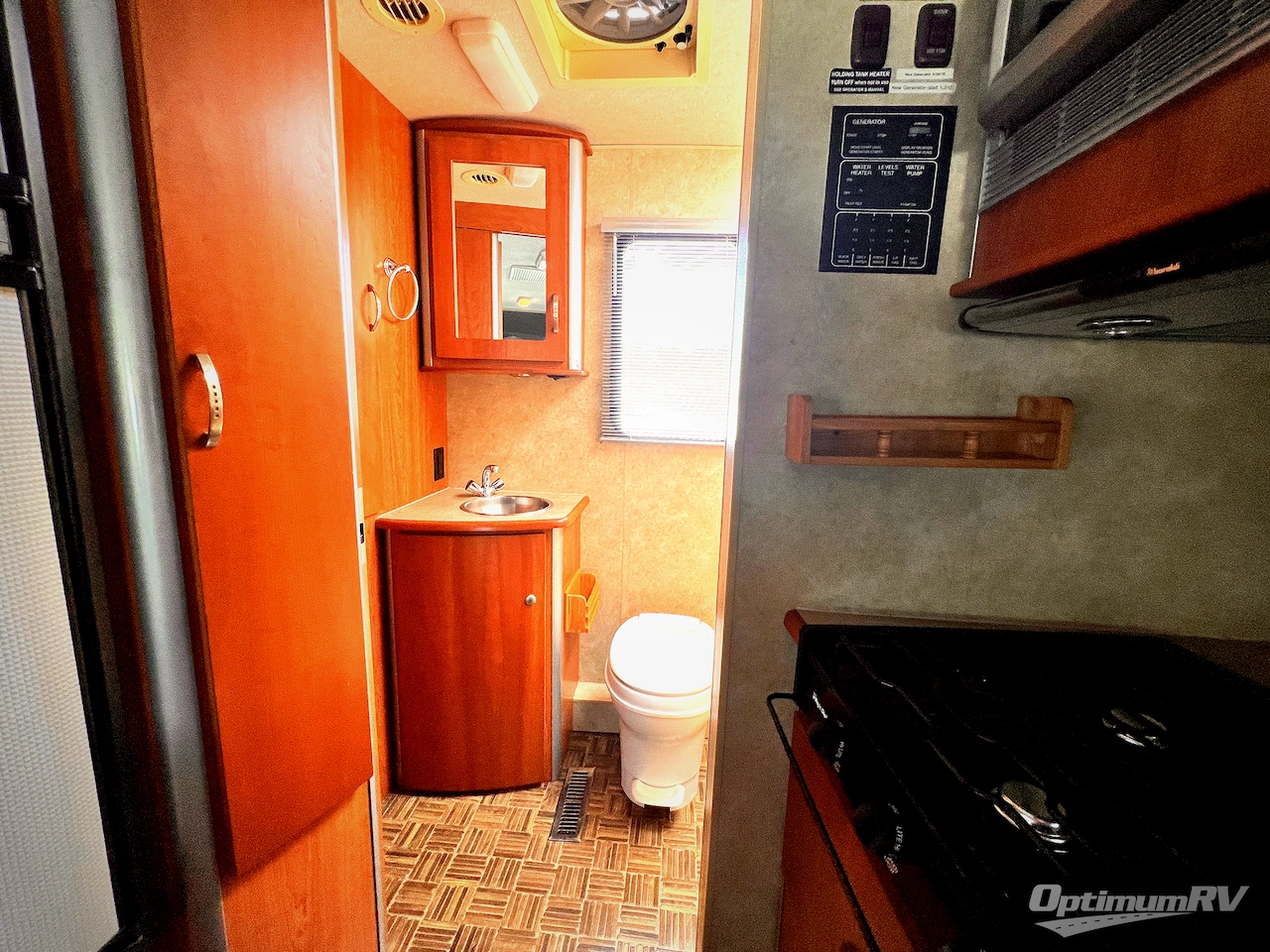 2008 Winnebago View 24H Photo 31