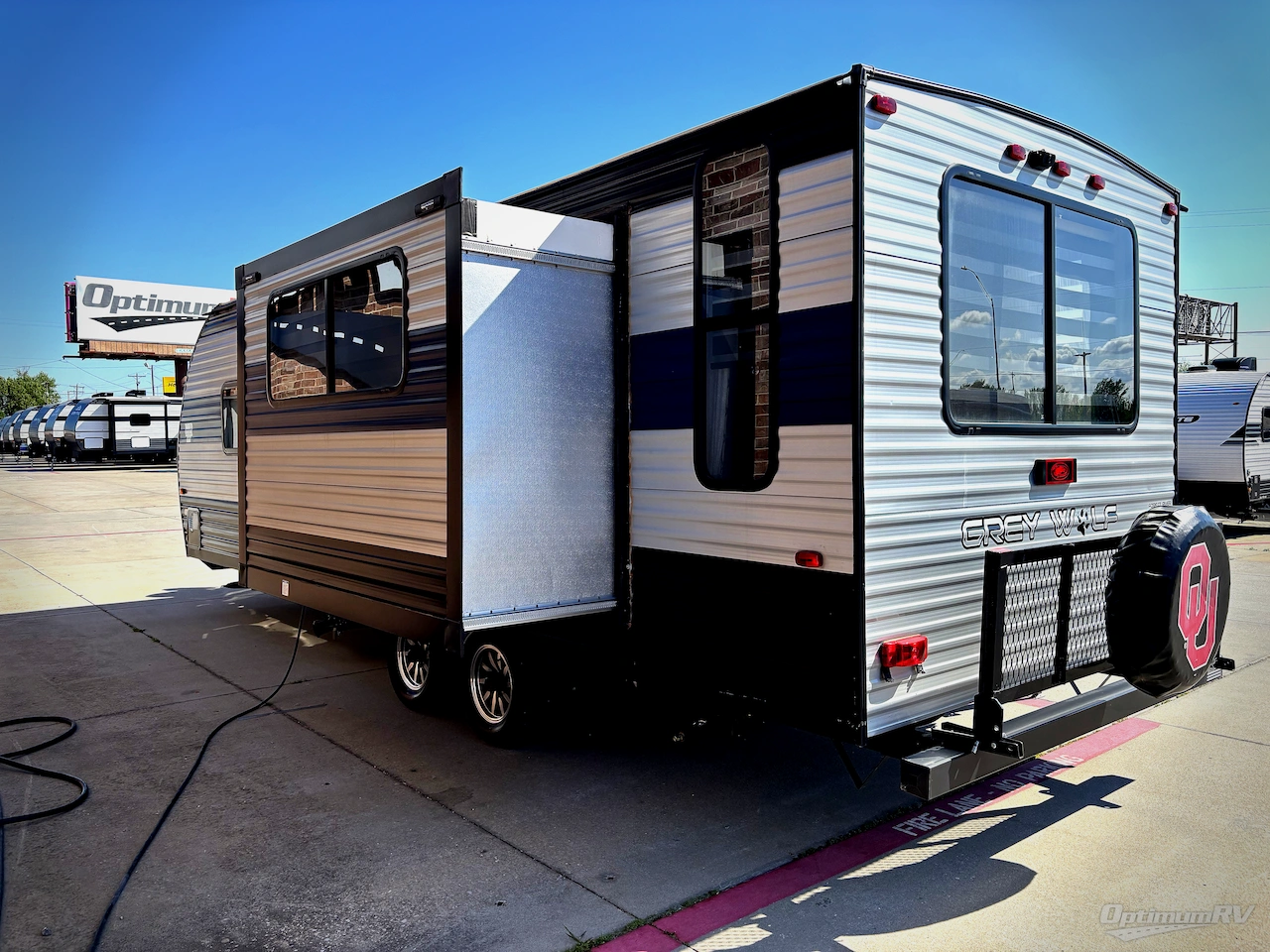 2022 Forest River Cherokee Grey Wolf 23MK Photo 3