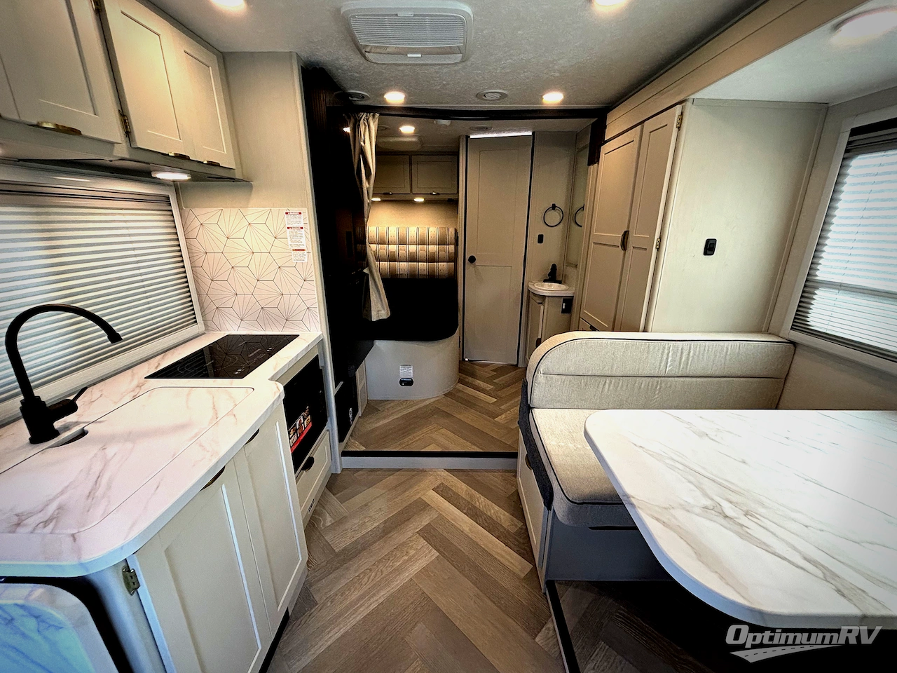 2026 Coachmen Prism Select 24CBS Photo 4