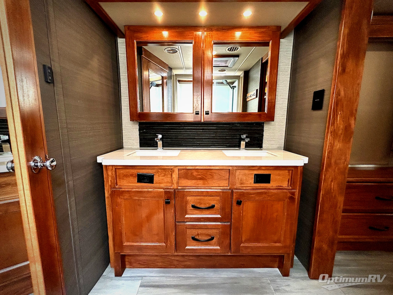 2022 VanLeigh Beacon 41LKB Photo 10