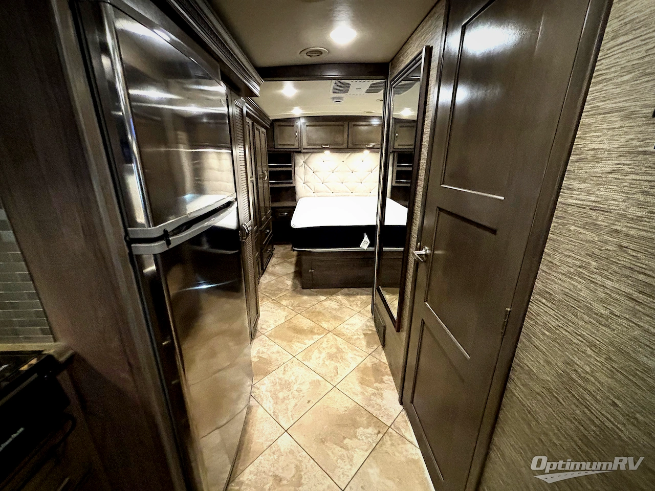2019 Winnebago Forza 34T Photo 14