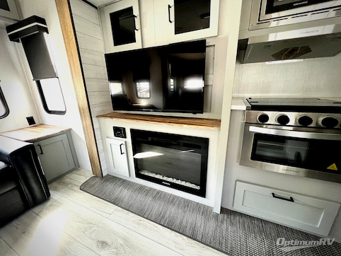2023 Heartland North Trail 33RETS RV Photo 2