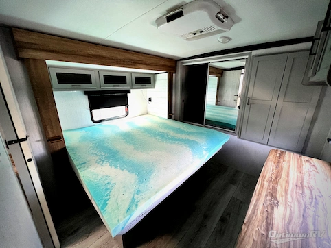 2023 Heartland North Trail 33RETS RV Photo 4