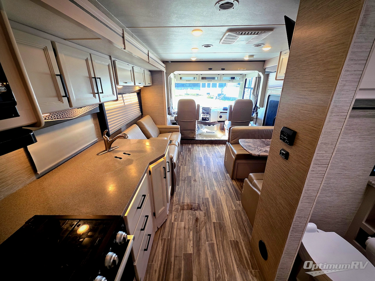 2023 Thor ACE 29D Photo 5