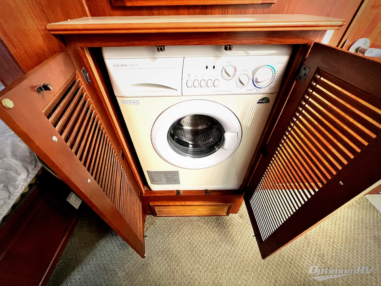 2006 Fleetwood Discovery 39L Photo 19