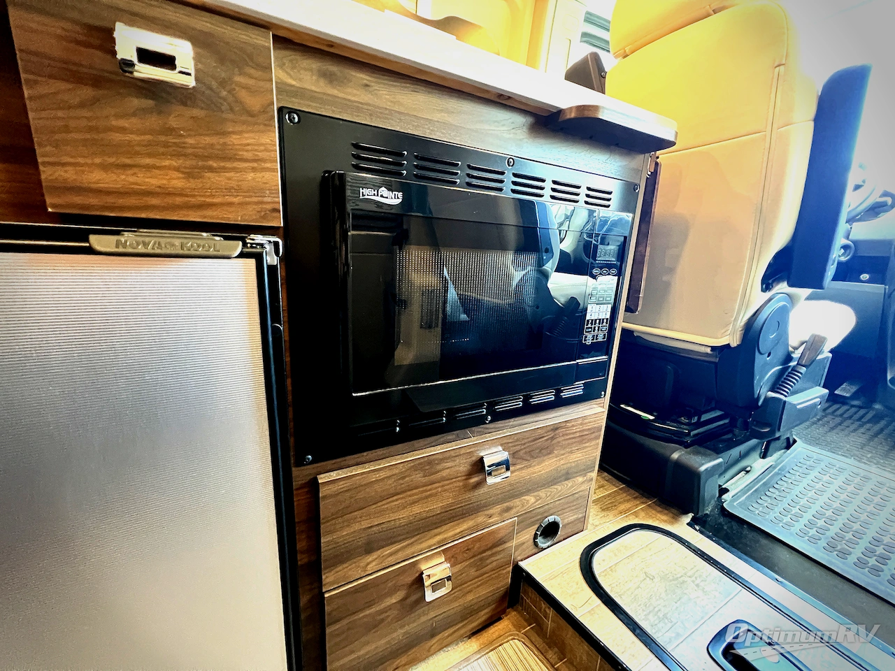 2023 Winnebago Travato 59K Photo 15