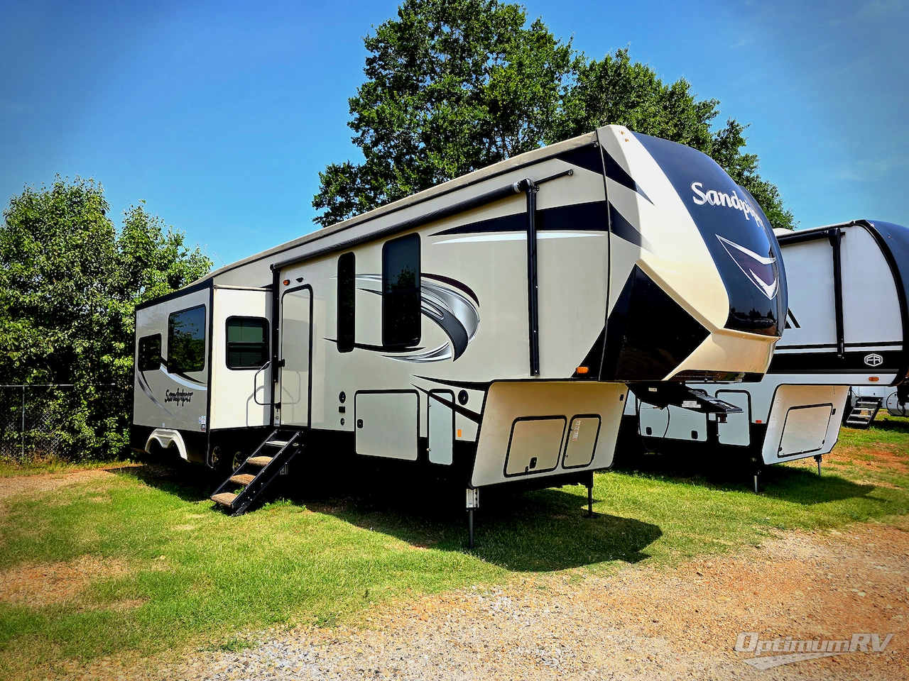 2020 Forest River Sandpiper 373BH Photo 1