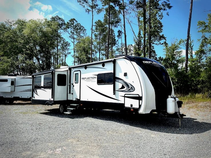 2022 Grand Design Reflection 315RLTS RV Photo 1