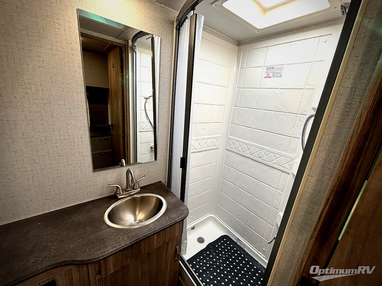 2022 Winnebago Towables Micro Minnie 2225RL Photo 9