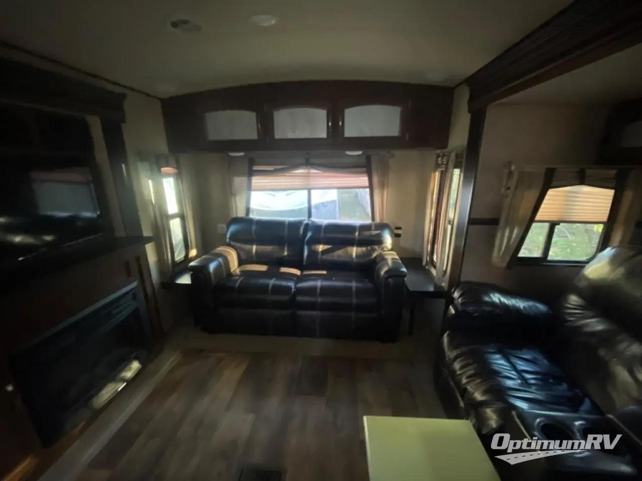 2017 Forest River Salem Hemisphere Lite 272RL Photo 7