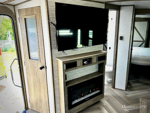 2022 Forest River Salem Hemisphere 270FKS RV Photo 3