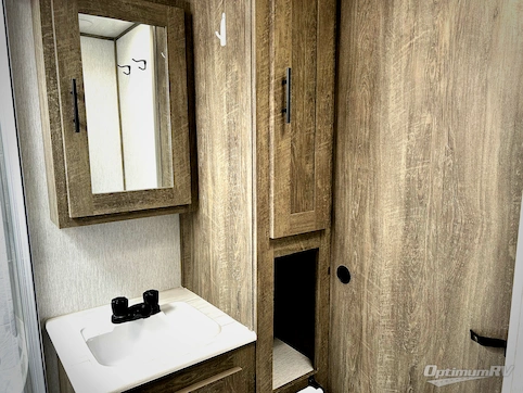 2022 Forest River Salem Hemisphere 270FKS RV Photo 4