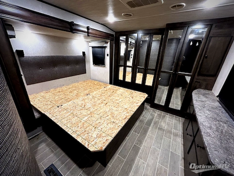 2020 Heartland Bighorn Traveler 39MB RV Photo 2