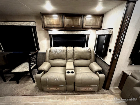 2020 Heartland Bighorn Traveler 39MB RV Photo 4