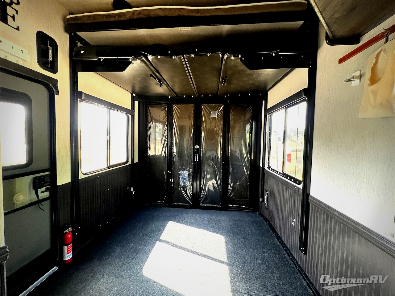 2018 Heartland Cyclone 4005 Photo 16