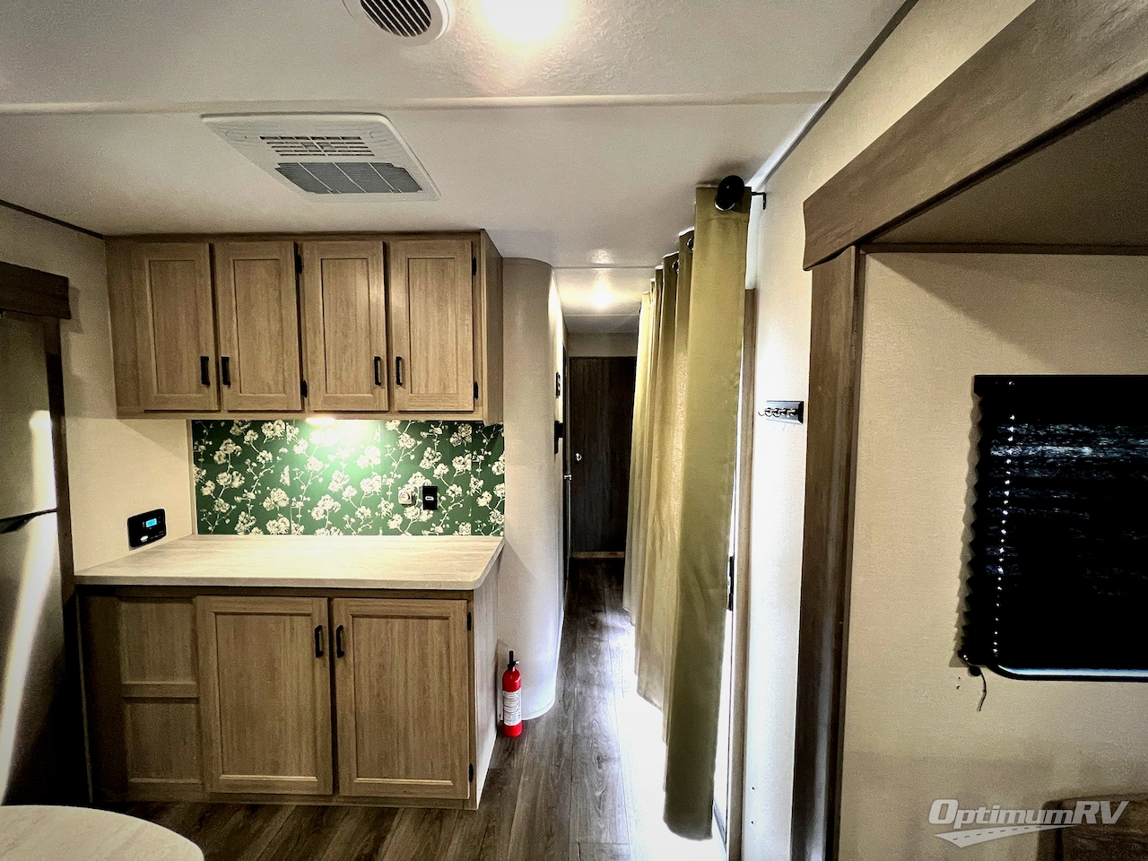 2024 Coachmen Catalina Destination Series 39RLTS Photo 10