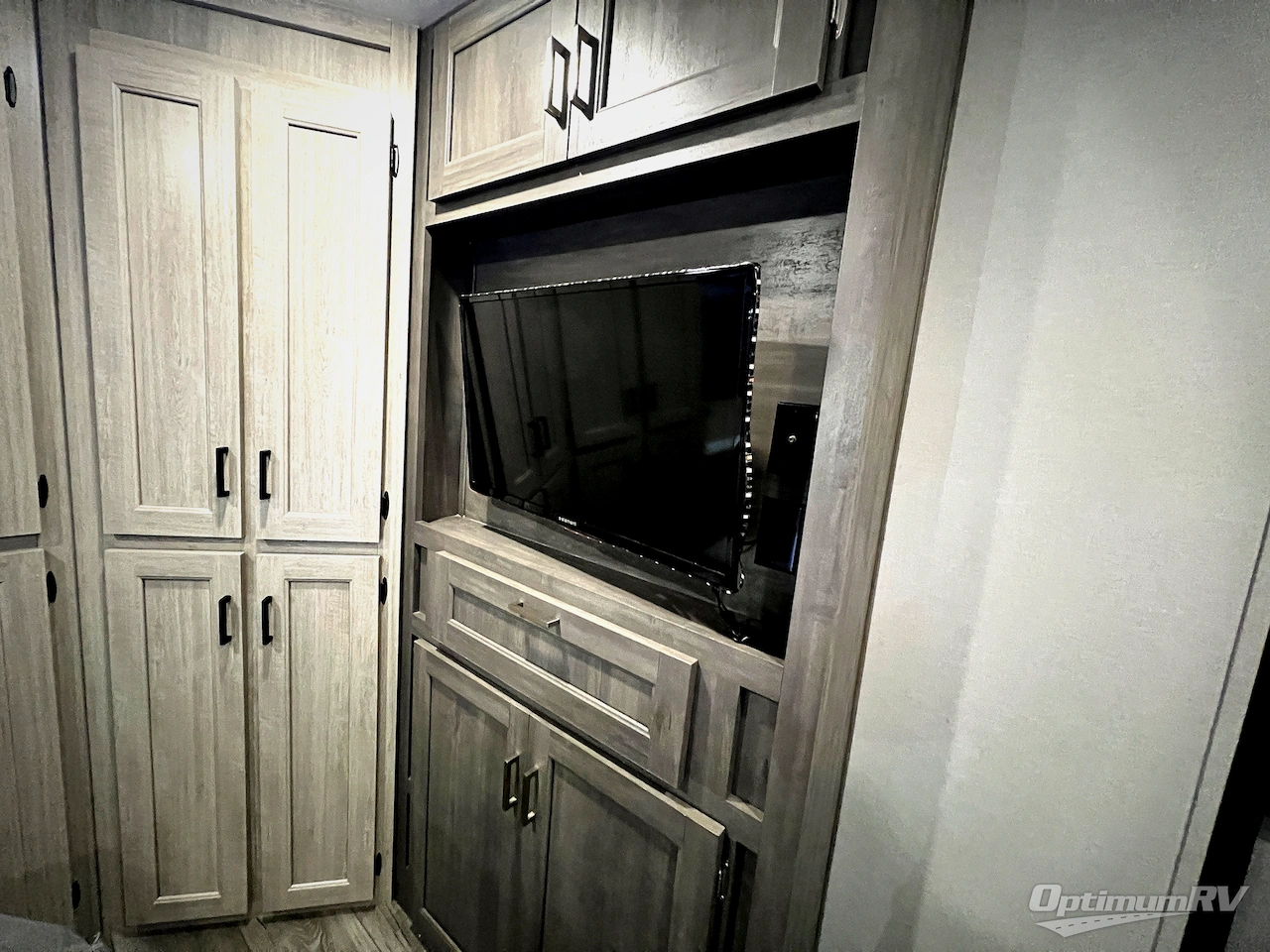 2024 Coachmen Catalina Destination Series 39RLTS Photo 18