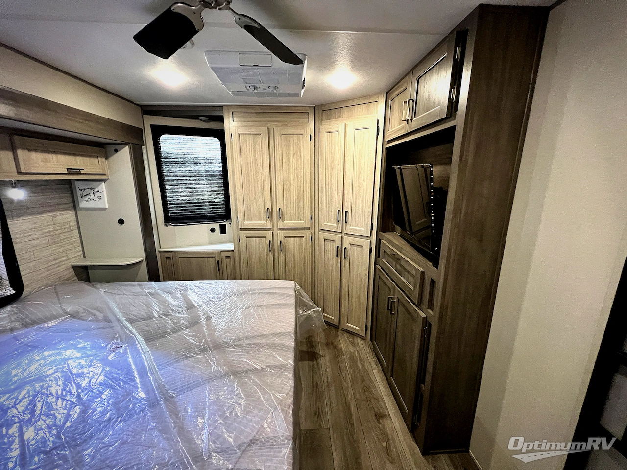 2024 Coachmen Catalina Destination Series 39RLTS Photo 19