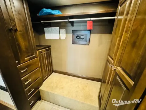 2019 Tiffin Phaeton 44 OH RV Photo 4