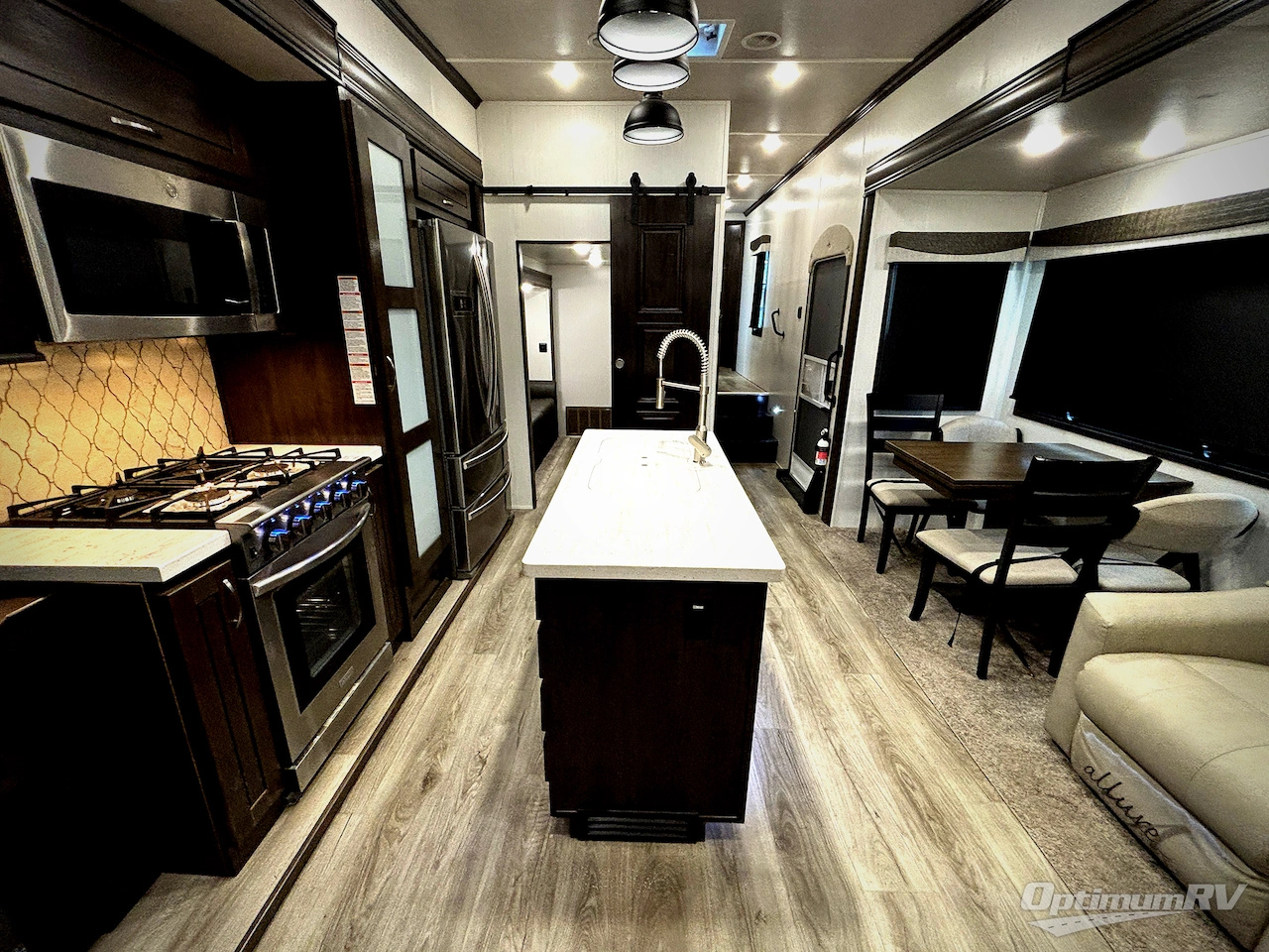 2020 Forest River Cedar Creek Silverback 37MBH Photo 5