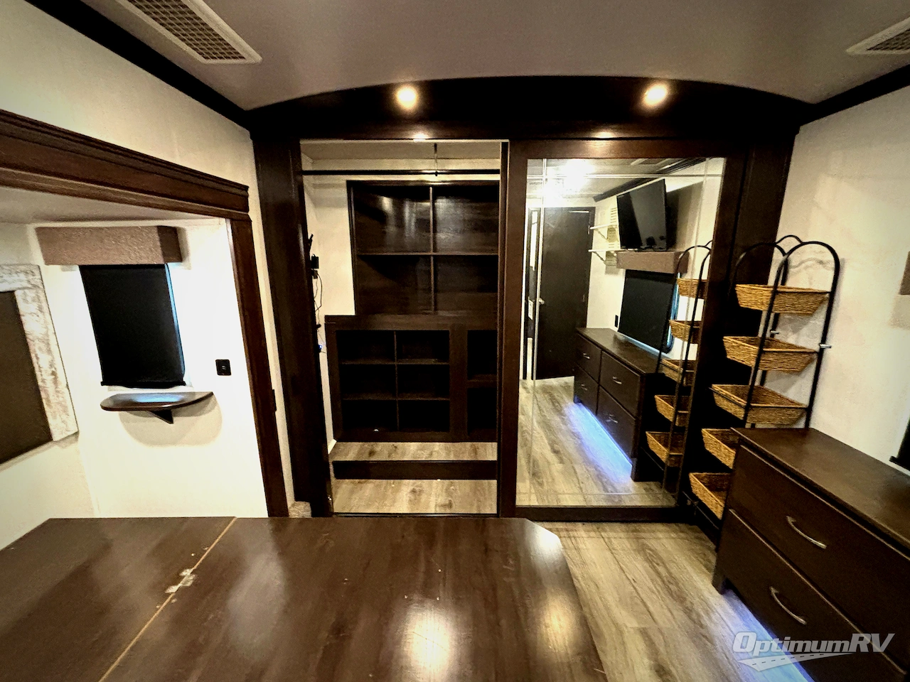 2020 Forest River Cedar Creek Silverback 37MBH Photo 10