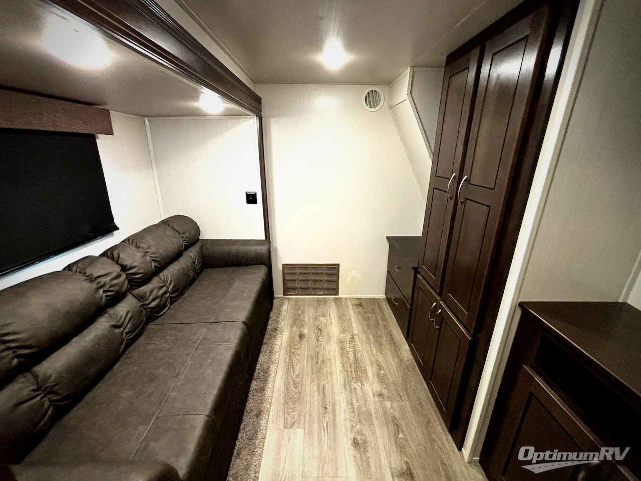 2020 Forest River Cedar Creek Silverback 37MBH Photo 18