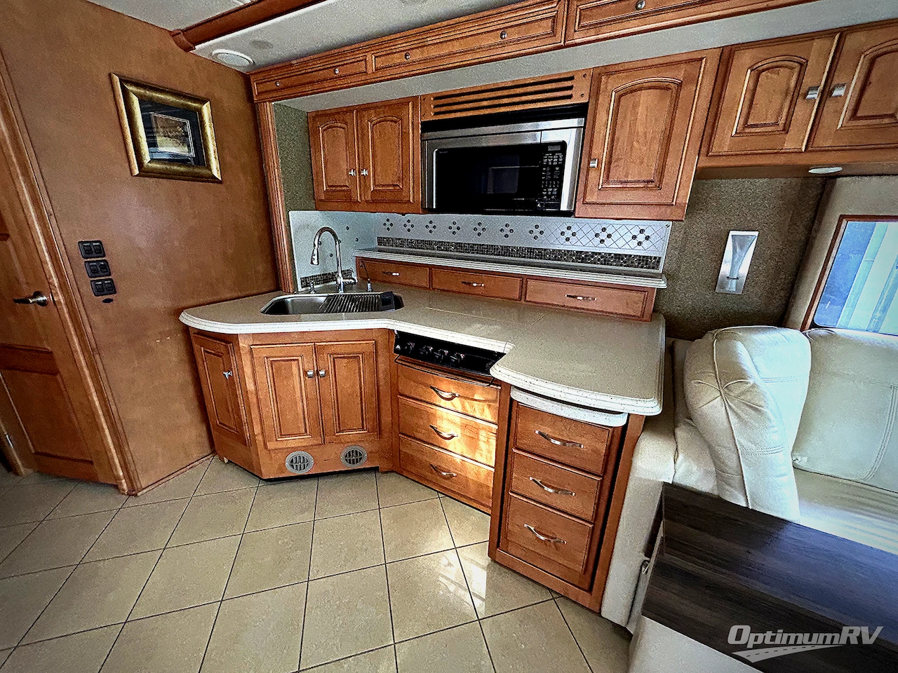2013 Winnebago Journey 42E Photo 11