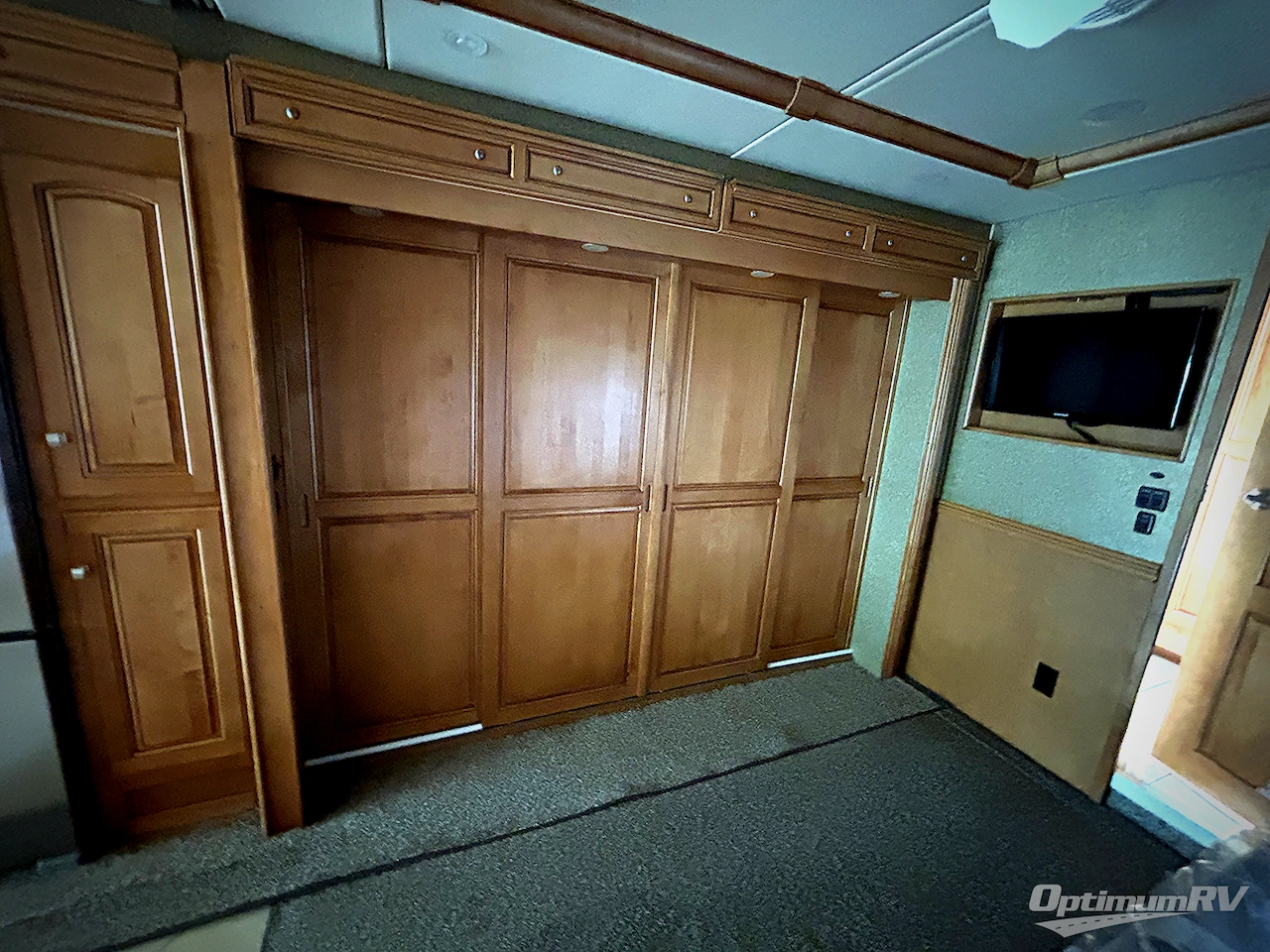 2013 Winnebago Journey 42E Photo 16
