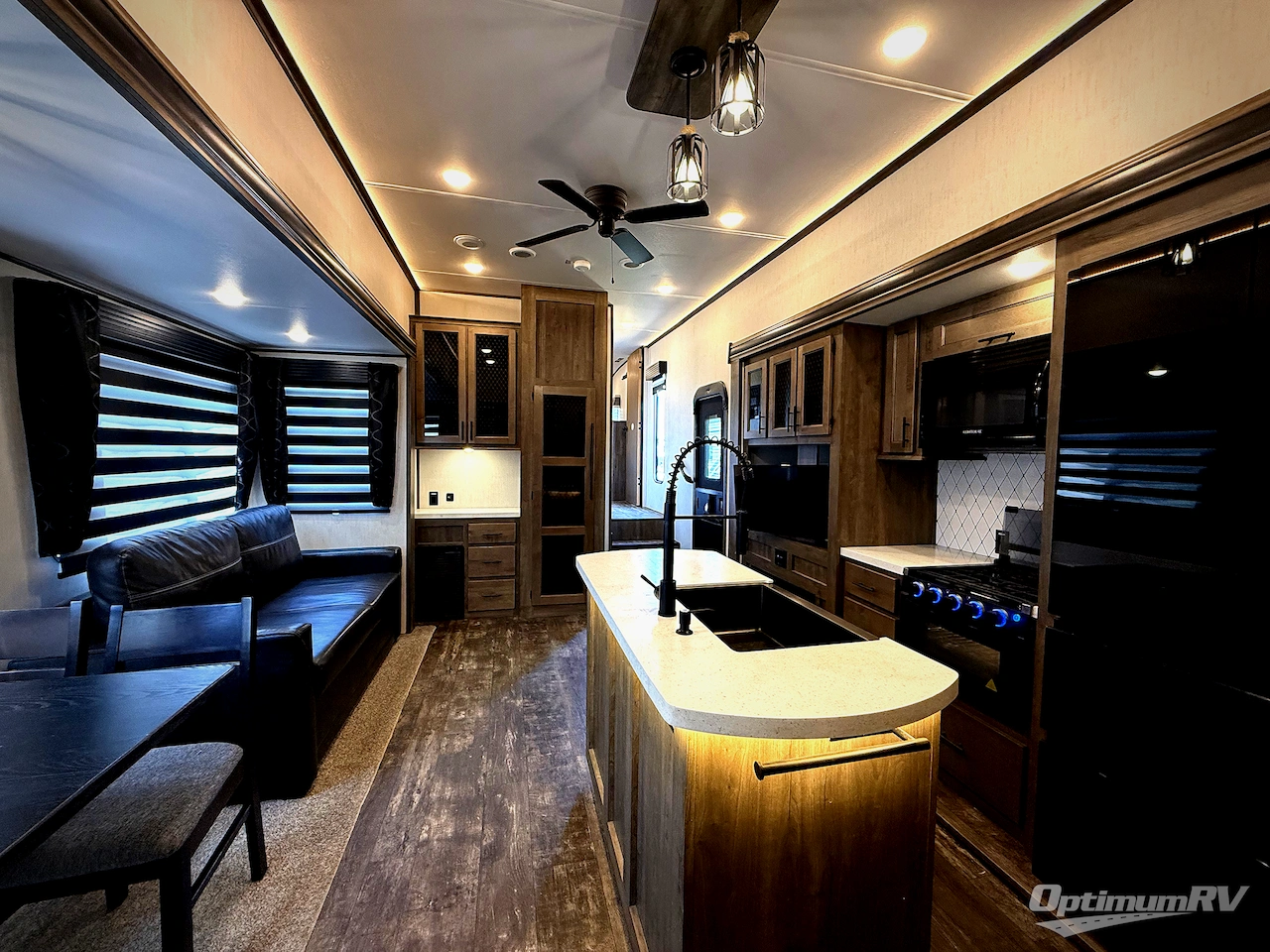 2022 Forest River Sabre 38DBQ Photo 6