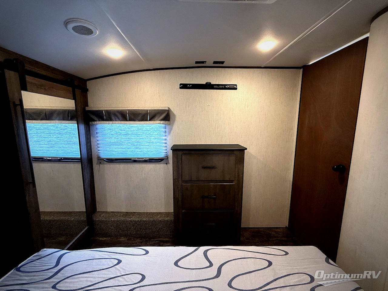 2022 Forest River Sabre 38DBQ Photo 13