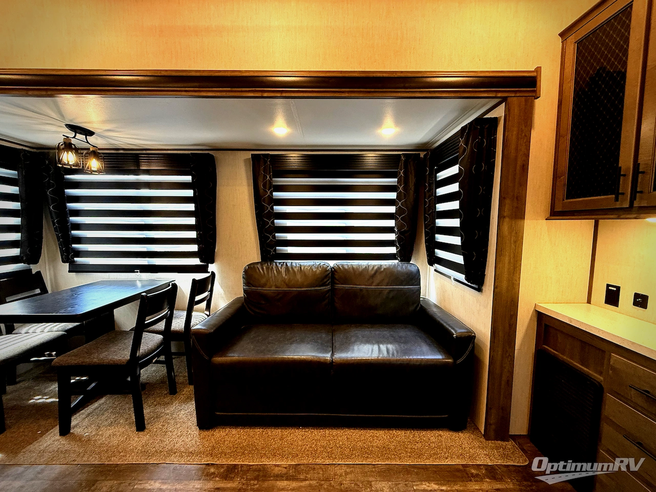 2022 Forest River Sabre 38DBQ Photo 15