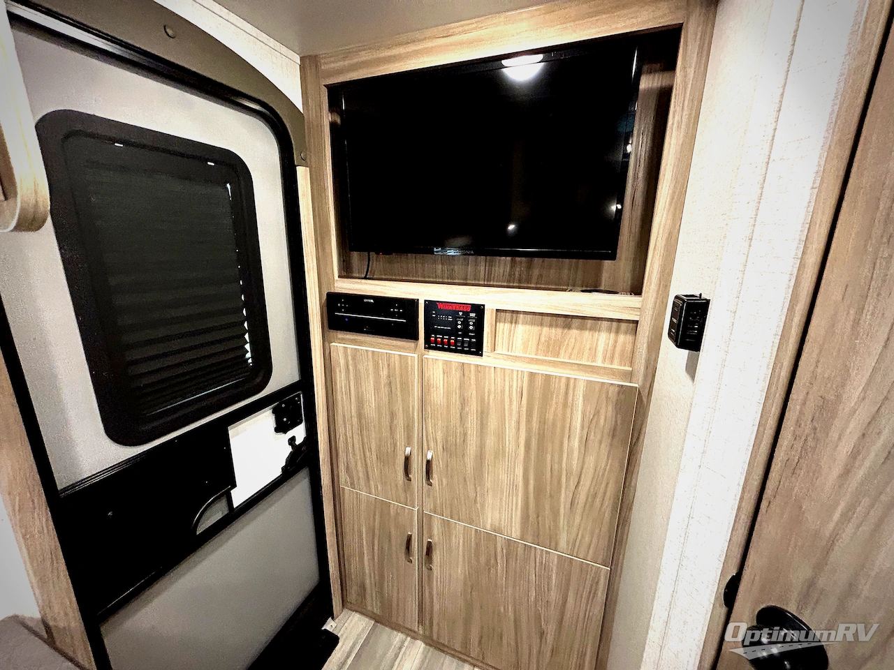 2022 Winnebago Towables Micro Minnie 1808FBS Photo 10
