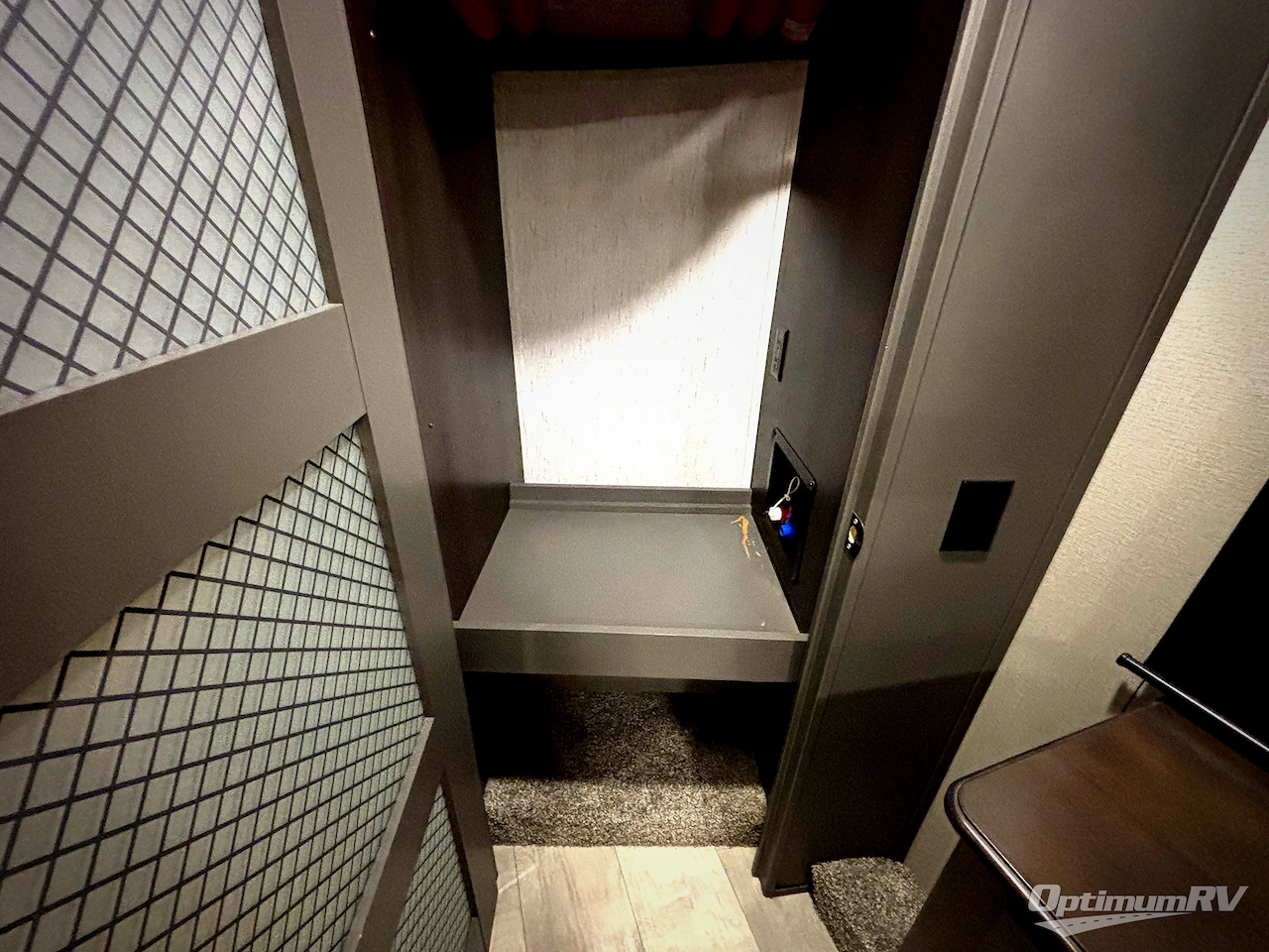 2021 Grand Design MOMENTUM 397TH Photo 10