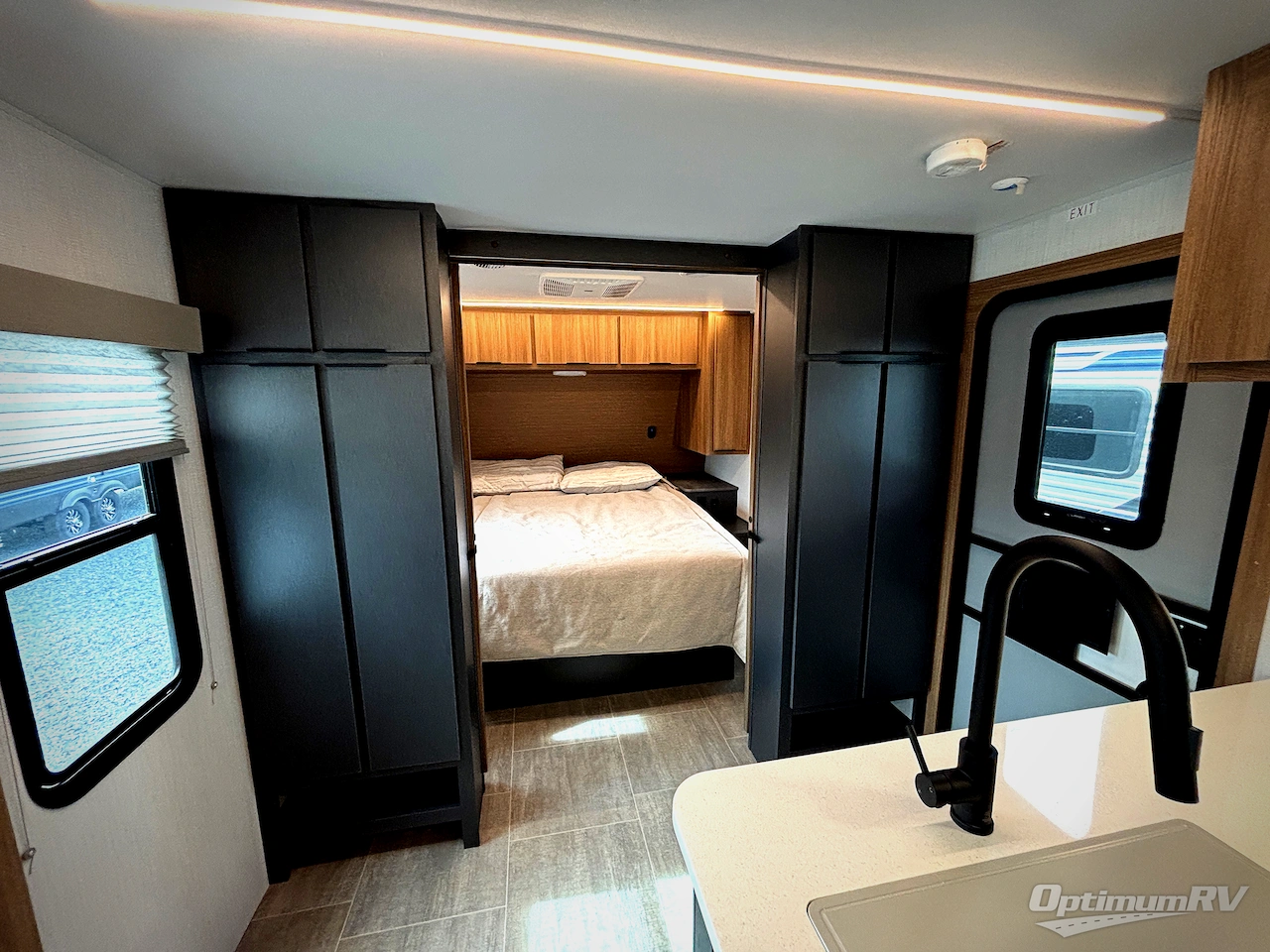 2025 Heartland Corterra 33.3BH Photo 14