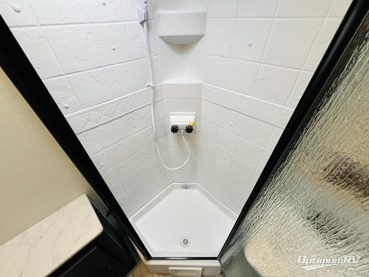 2025 Prime Time Avenger 28REI Photo 20