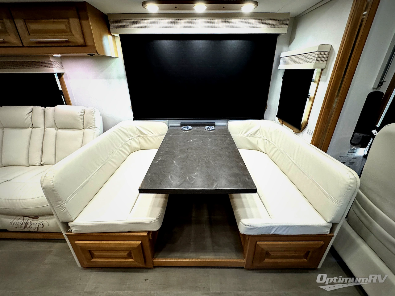 2025 Forest River Georgetown 7 Series 36D7 Photo 11