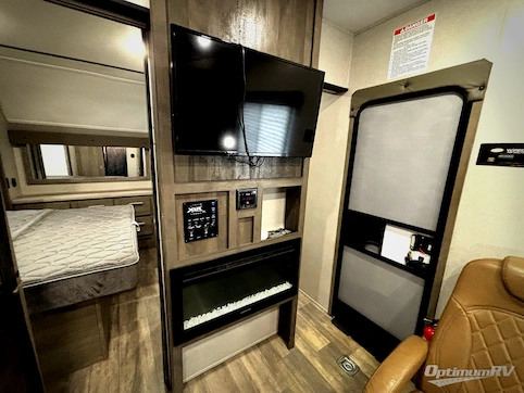 2021 Forest River XLR Boost 21QBS RV Photo 4