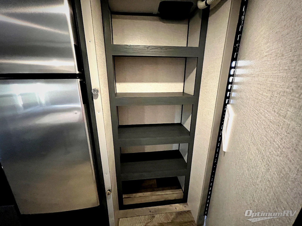 2022 Dutchmen Colorado 30BHSC Photo 14