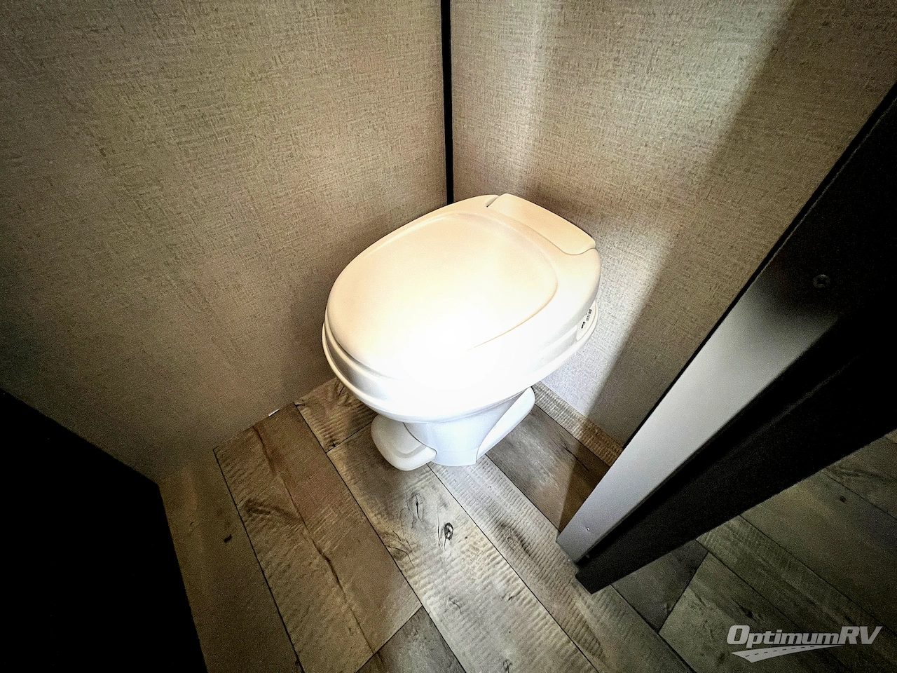 2022 Dutchmen Colorado 30BHSC Photo 25