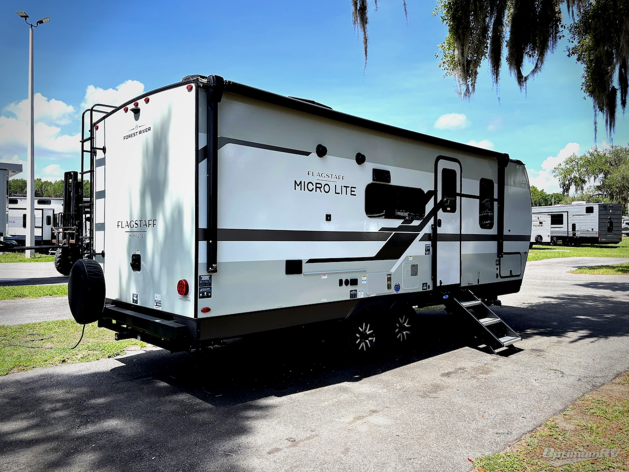2026 Forest River Flagstaff Micro Lite 25DBH Photo 2
