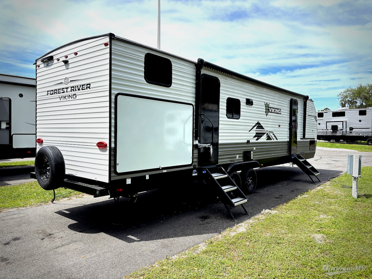 2026 Forest River Viking 6K Series 292TB Photo 2