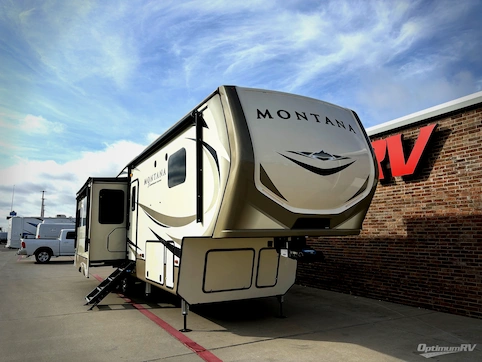 Used 2019 Keystone Montana 3130RE Featured Photo