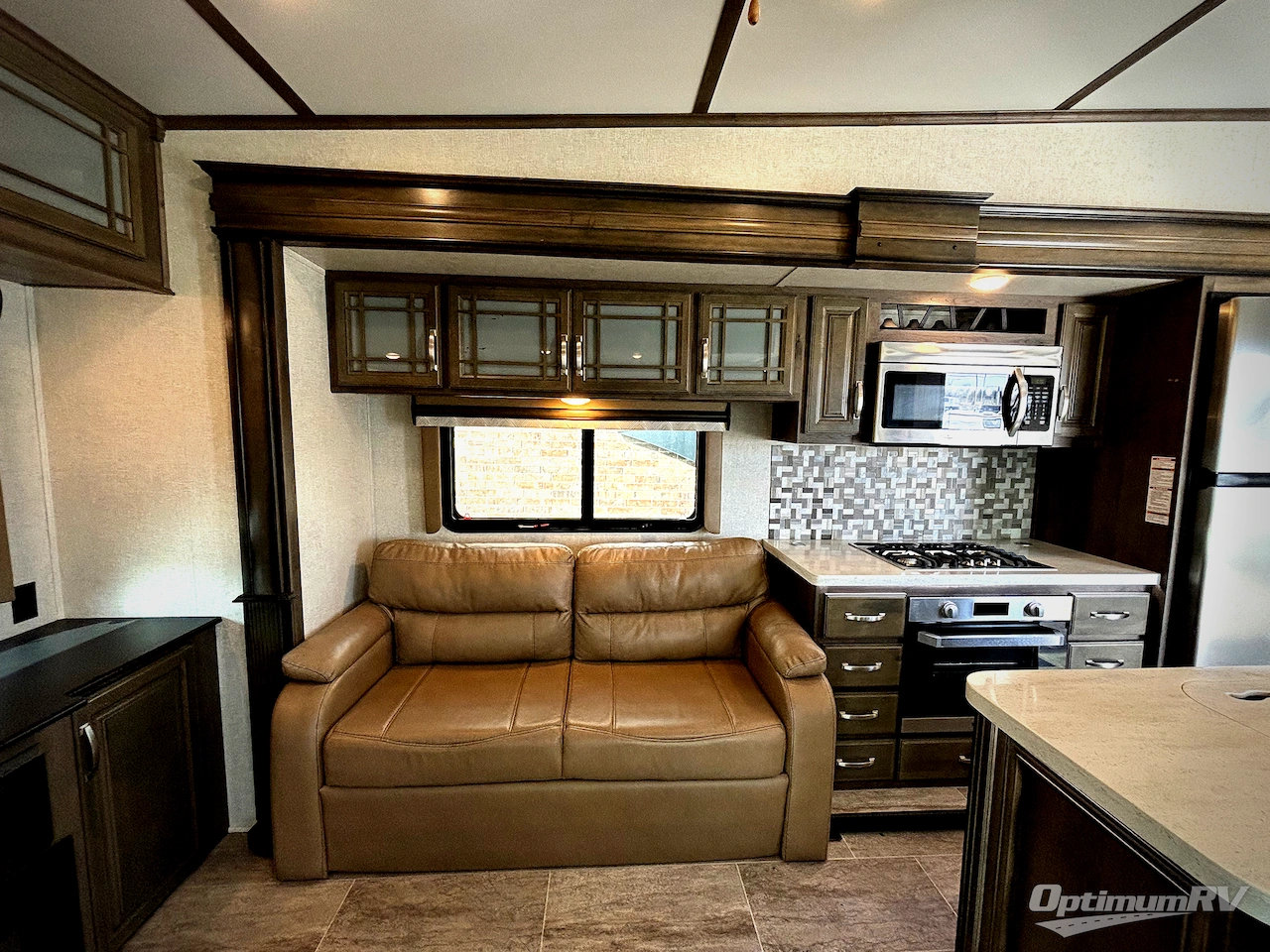 2019 Keystone Montana 3130RE Photo 6