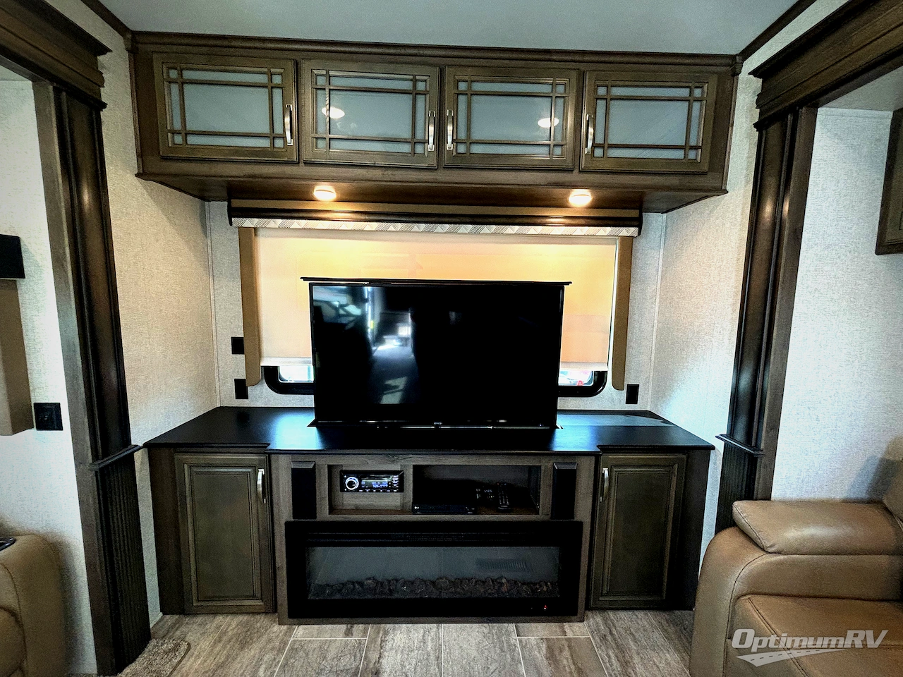 2019 Keystone Montana 3130RE Photo 8